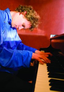 gernot_blume_piano copy-1